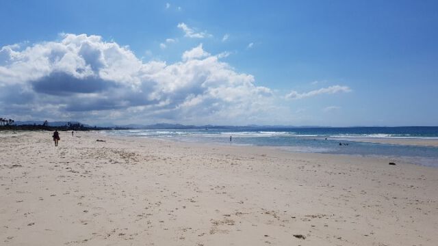 Breiter Ebbe-Strand in Byron Bay (Byron Beach)