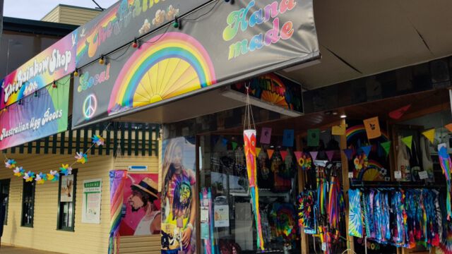 Viele Hippie-Klamotten